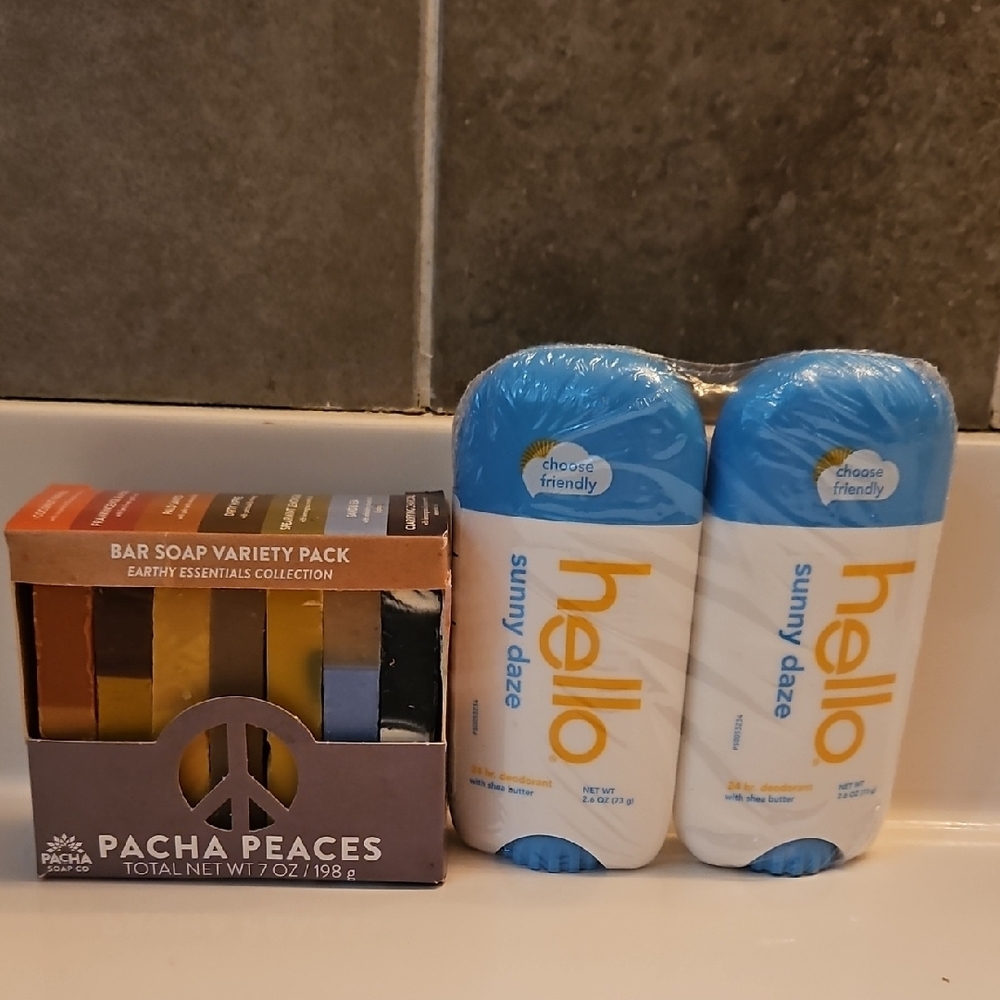 Hello Sunny Daze Deodorant and Pacha Peaces Soap Set